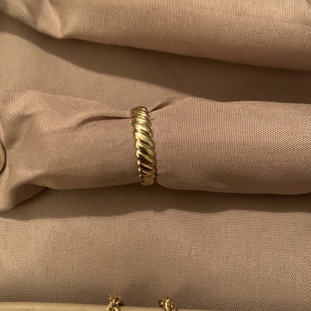 14K Gold Pinky Ring Size 3, Beautiful 😍😍😍